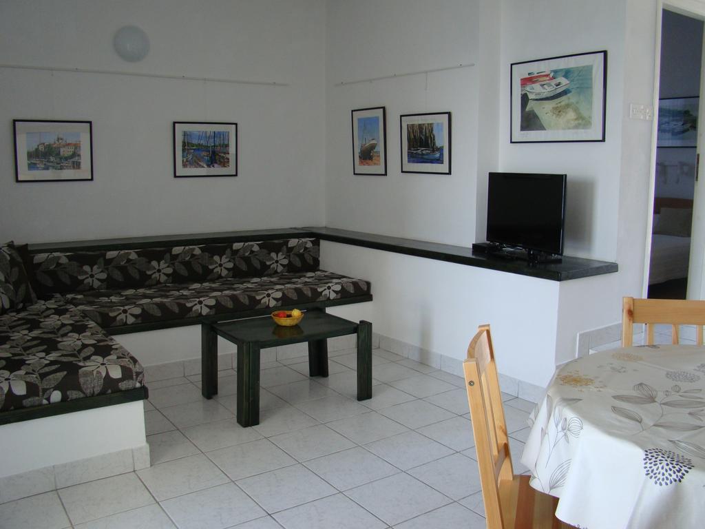 Apartments Sanda Murter Zimmer foto